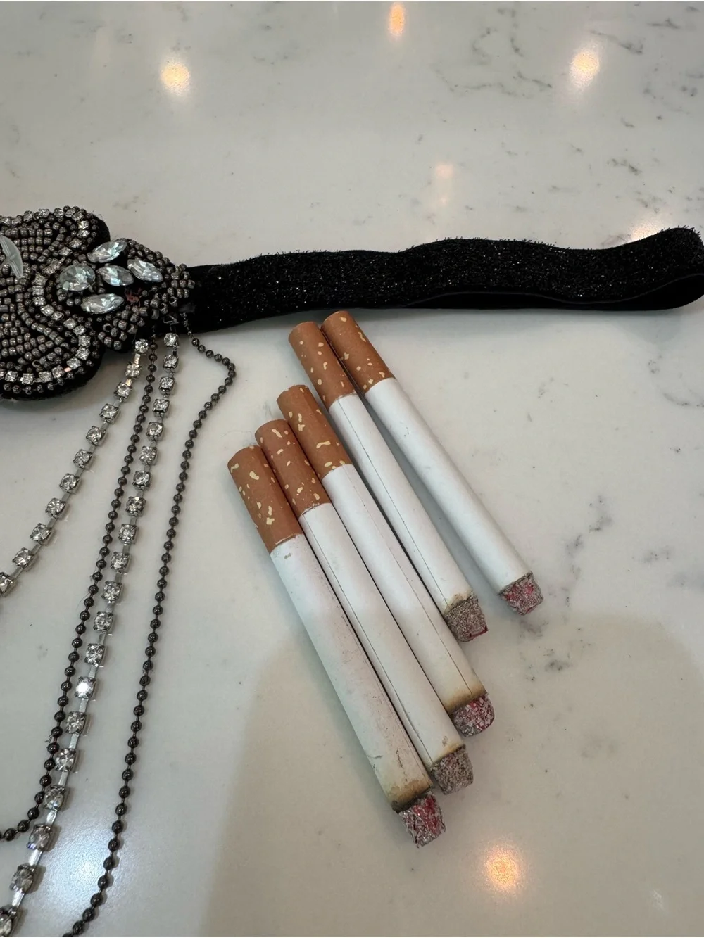 💃🏻1920s Flapper Costume Accessory Lot Spirit Pearls Boa Gloves Headband